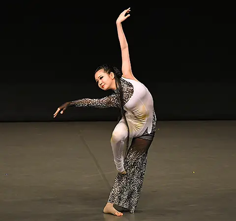 モダン＆コンテンポラリー高校生以上の部　第4位